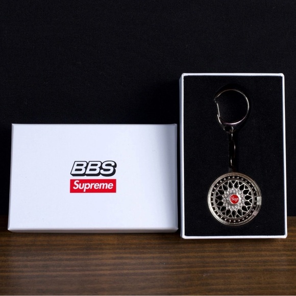 Supreme BBS RS Rim Keychain - Picture 2 of 6